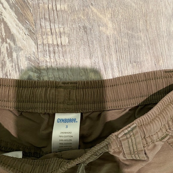 Gymboree cargo pants - size 3, gently used - Picture 2 of 3